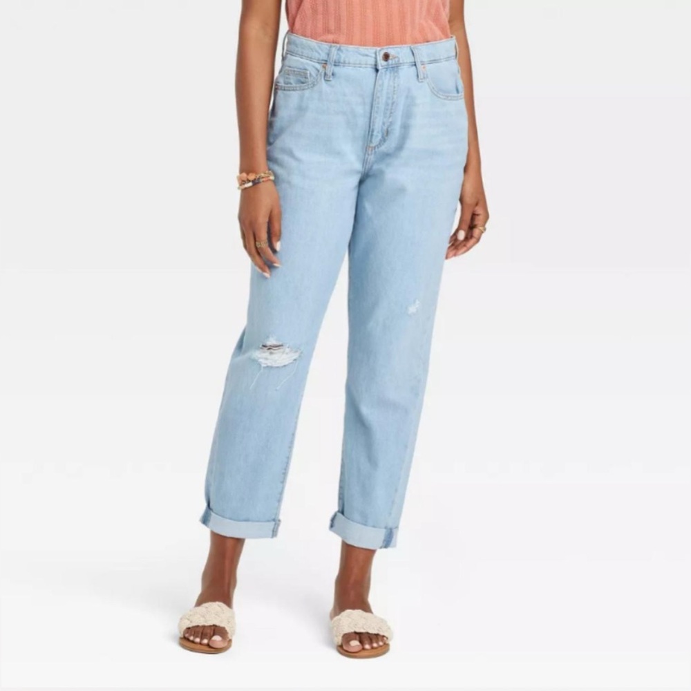 NWT Universal Thread Mid-Rise Boyfriend Jeans Size 12